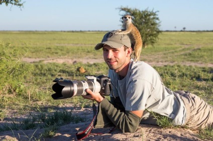 Prietenie neobișnuită între fotograf și meerkats