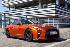 Nissan GT-R (Nissan GT-R) - értékesítés, az árak, vélemények, fotók 31 hirdetés