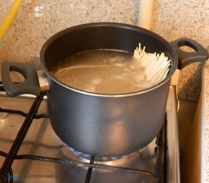 O-nabe sau masă japoneză de familie