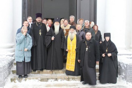 Tatăl stakhi (minchenko) este rectorul bisericii Sf. Nicolae