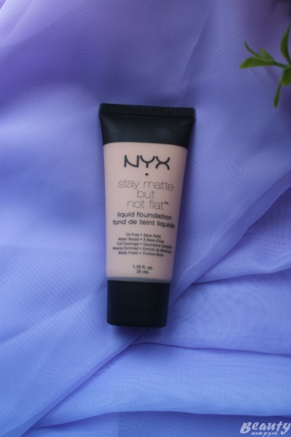 Відгуки про матирующей тональної основі nyx stay matte but not flat