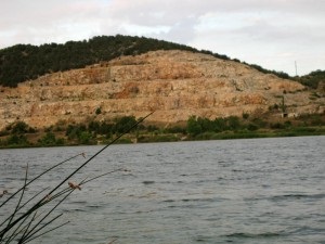 Lacul de lângă munte