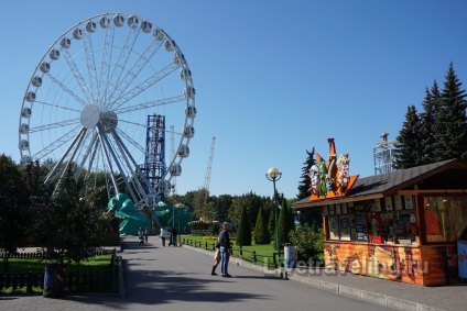 Parcul de distracții este o insulă minunată din Sankt Petersburg - călătorii vii