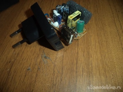 Conversia unui încărcător obișnuit într-un încărcător USB