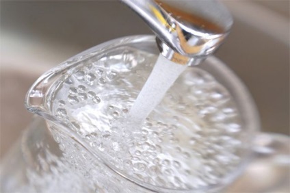 Питна вода може містити ліки і гормони, правильне харчування, здоров'я, аргументи і факти