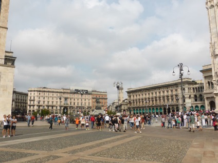 Piazza Duomo, Milánó, Olaszország leírás, fényképek, amely a térképen, hogyan juthat