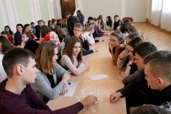 Politica prin ochii tinerilor - muncitor chapaevski