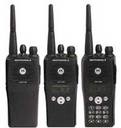 Regulile simple cum să cumpărați o stație radio portabilă sau să cumpărați o walkie-talkie