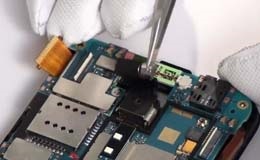 Bontási HTC EVO 3D és cseréje a kijelzőn, olvassa a híreket online áruház vseplus ™ (vseplus) Bontási HTC EVO 3D és cseréje a kijelzőn, olvassa a híreket online áruház vseplus ™