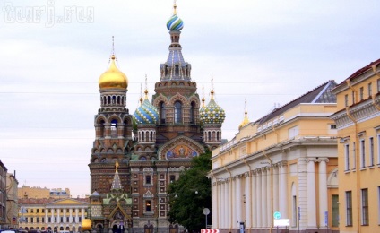 Rusia, Sankt Petersburg Templul vieții pe sânge - un templu memorial pe locul regicidului