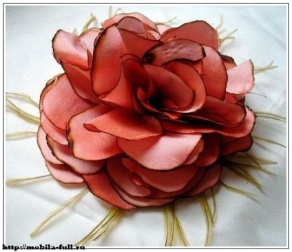 Рукоділля як дизайн інтер'єру - квіти з тканини своїми руками