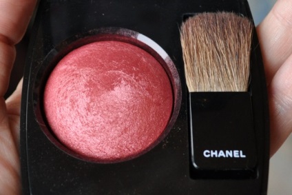 Рум'яна chanel joues contraste powder blush 79 rouge відгуки