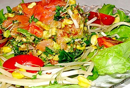 Saláta avokádó és a lazac - a megfelelő recept - milyen finom