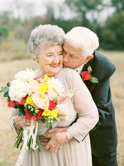 Найчарівніша весільна фотосесія пари, що відзначила 63 роки любові, умкра