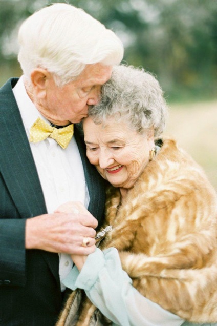 Найчарівніша весільна фотосесія пари, що відзначила 63 роки любові, умкра