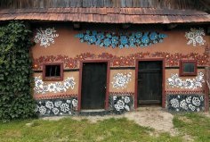 Cel mai important înger este istoria (îngerul) Cel mai important înger este istoria