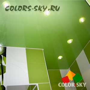 Showroom (showroom) - tavane întinse, selecție de tavane întinse color pentru designul camerei