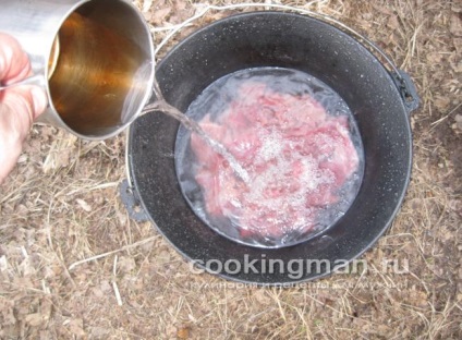 Shurpa din elk - gătit pentru bărbați