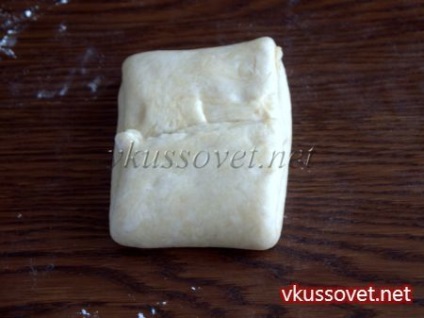 Leveles tészta a növényi olaj, egy fotó-lépésben recept (növényi olaj) Leveles tészta növényi olajat, egy lépésről lépésre recept fotók