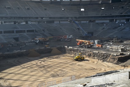 Arena „Luzsnyiki” előtt és rekonstruált