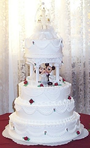 Az esküvő a stílus Mickey egér és Minnie esküvői oszlopok a stílus a filmet - mindezeket svadbalist