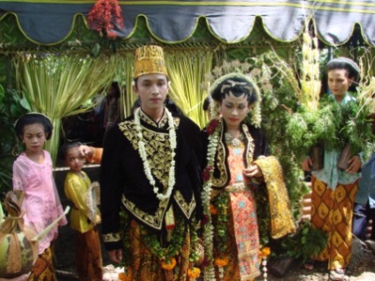 Nunti ritualuri pe insula Java, live photoblog-)