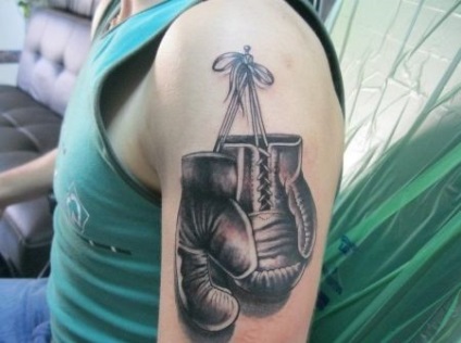 Tattoo bokszkesztyű - érték tetoválás bokszkesztyű, vázlatok és fényképek