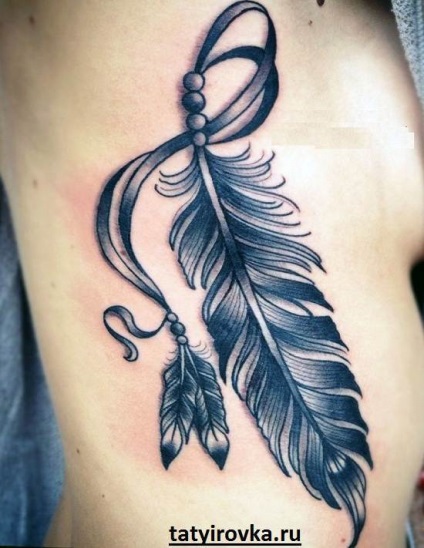 Feather tatuaj și sensul său