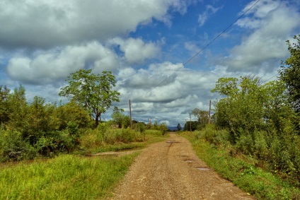 Outgoing Primorye sat departe kut - cum să trăiască în taiga fără muncă, poliție, fete și lemn de foc