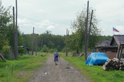 Outgoing Primorye sat departe kut - cum să trăiască în taiga fără muncă, poliție, fete și lemn de foc