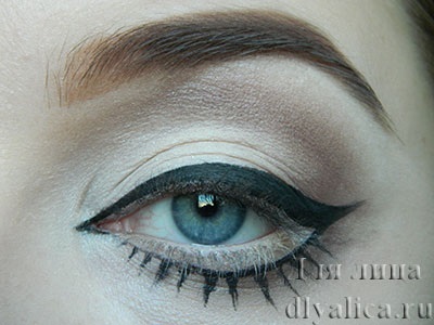 Az anime stílus szem smink, varázsló lépésről lépésre osztályú képek (smink) Az anime stílus szem make-up, varázsló lépésről lépésre osztályú fotó