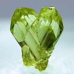 Piatra de chrysoberil