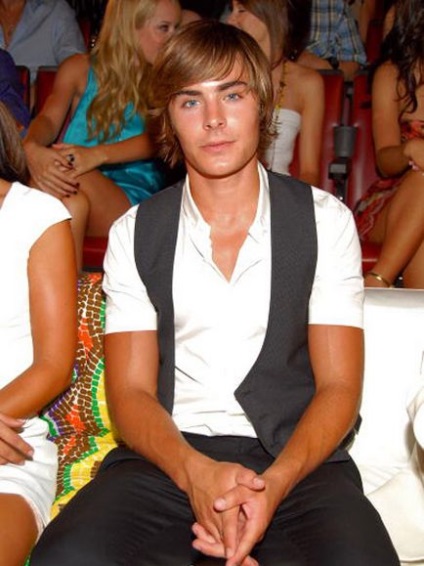 Zac Efron - elbűvölő hírek (fotók) Zac Efron - elbűvölő hírek