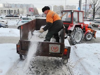 Protejarea pervazului autovehiculului de sare