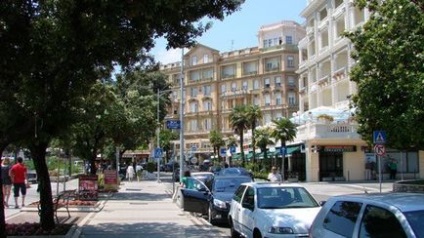 Life in Opatija (Opatija) Az élet Opatija