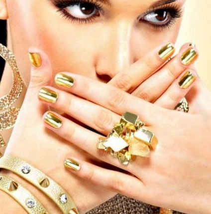 Золотий манікюр - ідеї дизайну нігтів