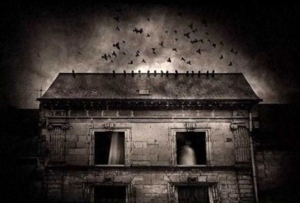 25 Самих страшних будинків з привидами