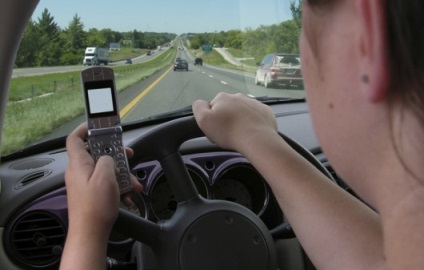 7 Tévhitek a telefon használata vezetés közben