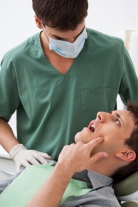 Адгезивная реставрація зубів - відновлення зубів в москві
