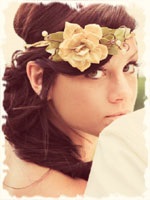 Альтернатива фаті стрічки, каблучки, віночки у весільних зачісках фото - я наречена - статті про