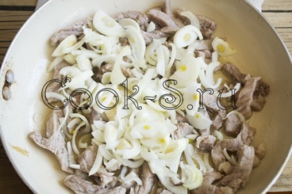 Азу по-татарськи з солоними огірками з картоплею - рецепт з фото