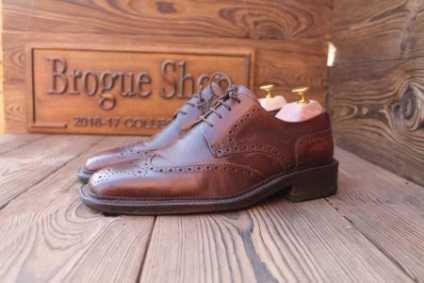 Brogues (90 fotó) brogues cipő, téli csizma és cipő, mi ez, és mi a különbség az Oxford,