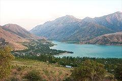 Charvak tározó, Üzbegisztán (Charvak) Lake Charvak, Üzbegisztán
