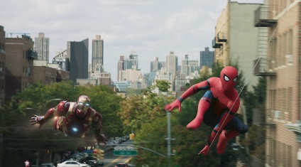 Spider-Man haza „superparen szomszédban (Tom Holland) Spider-Man haza „superparen közelben