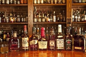 Deoarece bourbonul este diferit de whisky sau cum să alegi cel mai bun, sunt iubit