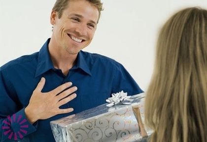 Що подарувати чоловікові на річницю весілля - 6 оригінальних подарунків