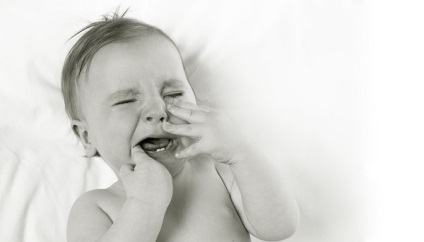 Що таке молочниця в роті у немовляти і чим її правильно лікувати