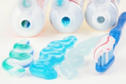 Ce este inclus în compoziția chimică a pastei de dinți