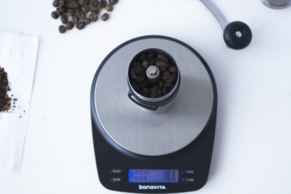 Cafenea - pregătiți cafea pentru băuturi reci la domiciliu