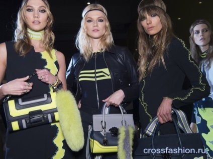 Crossfashion group - backstage показу versace осінь-зима 2016-2017 макіяж моделей, сумки та взуття
